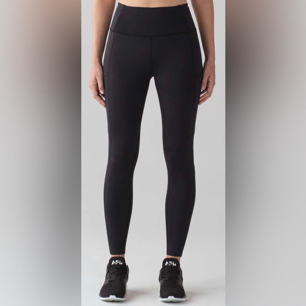Lululemon Fast & Free 7/8 Tight II *Nulux 25" - Black (6)